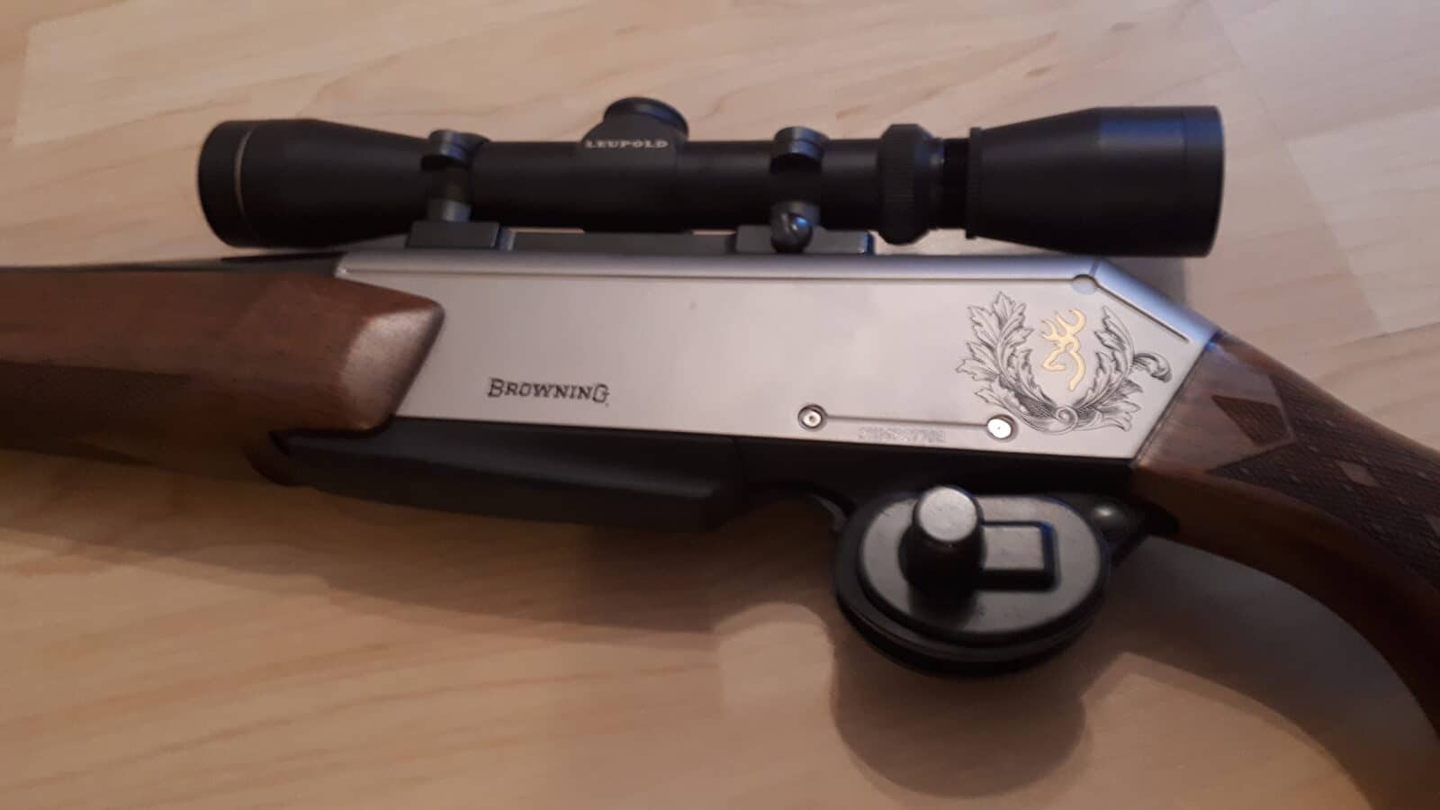 Carabine Browning 30-06 avec Télescope Leupold