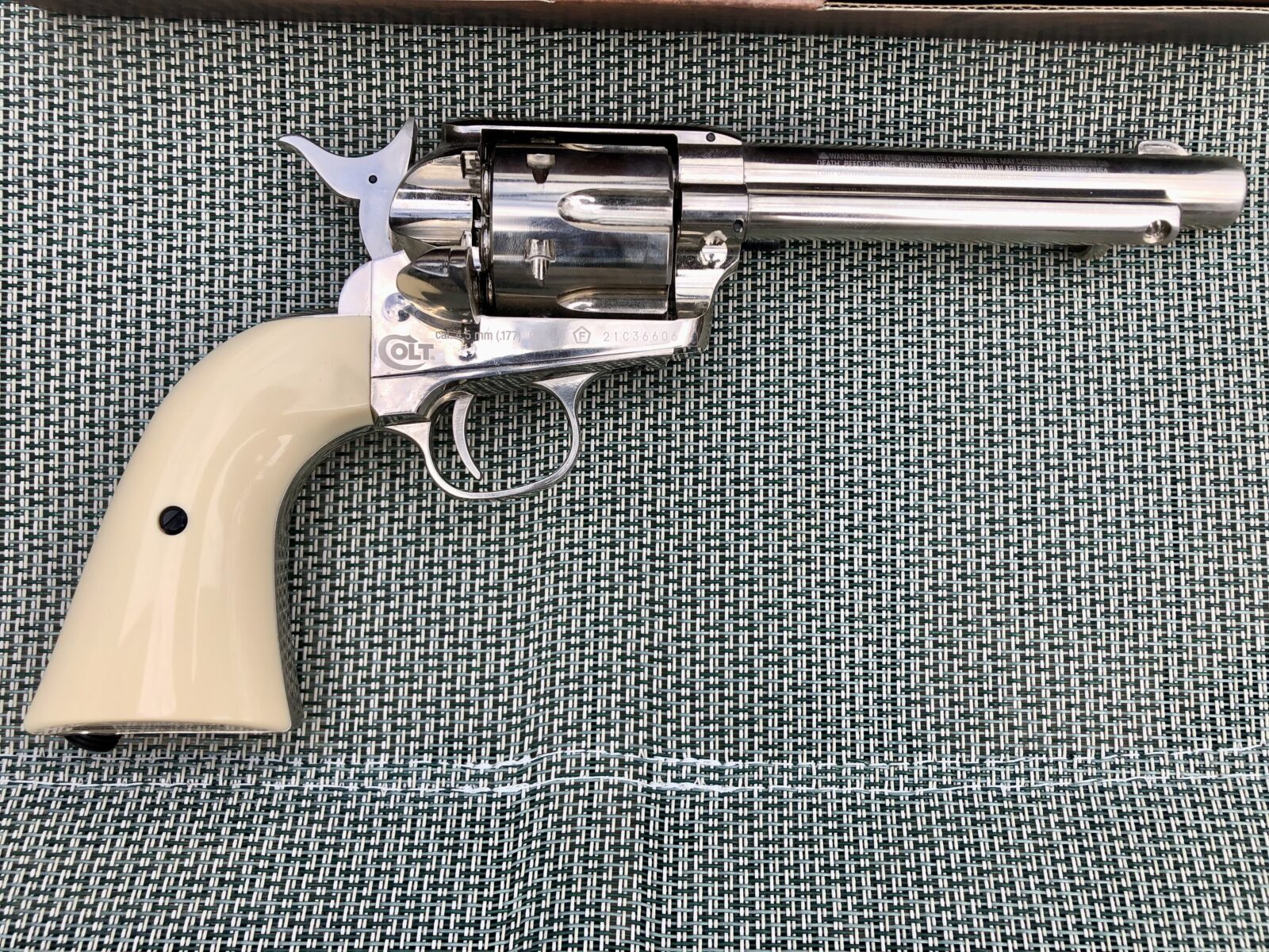 Révolver Colt Peacemaker cal. 4.5mm (.177)