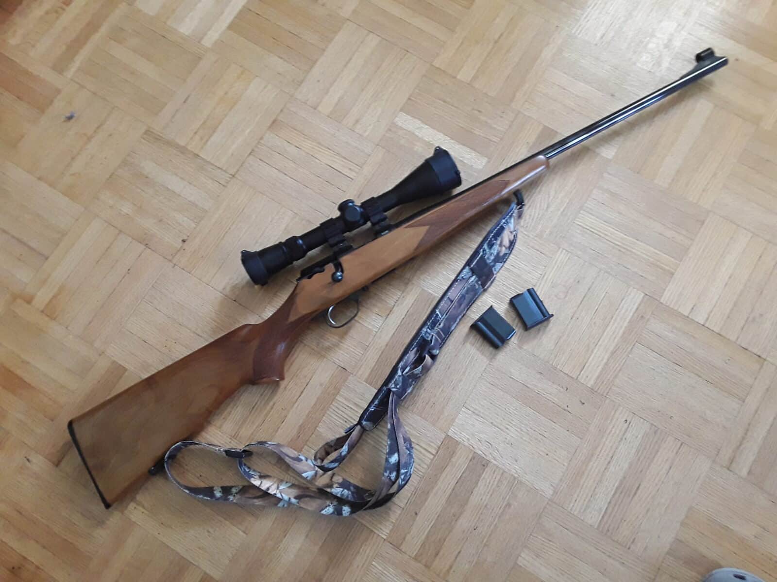 Zastava 17 HMR