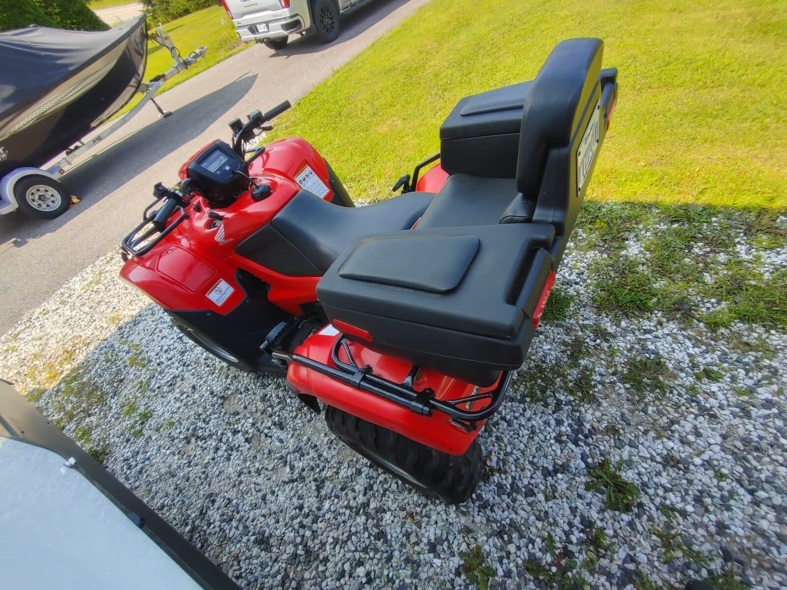 VTT Honda Foreman 2013 avec chenilles et pelle à neige