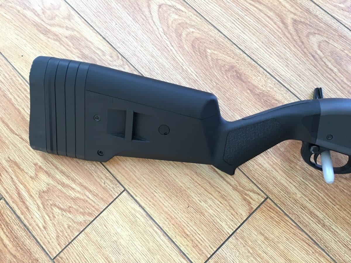 Fusil Remington 870 Magpul, (7 coups). Neuf.