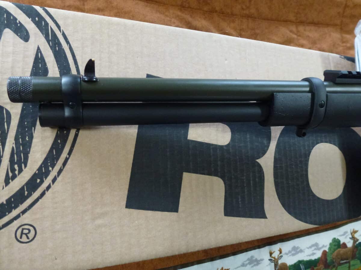 **NEUF DANS SA BOITE**1275$**ROSSI R92 44 Rem mag green cerakote